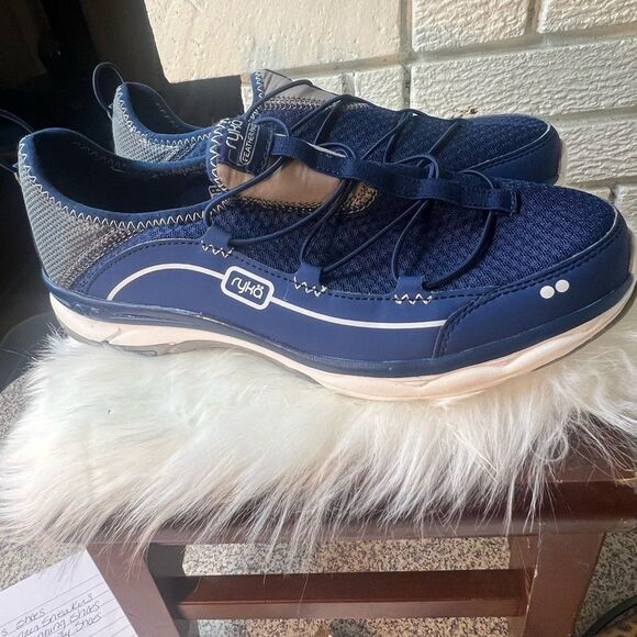 Slip on Tennis Shoes - Picture 8 of 12